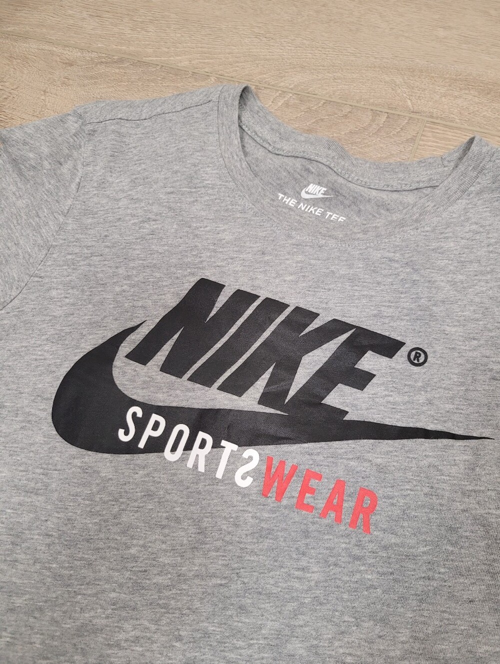 Nike Black & Grey Logo Tee T-shirt Top Size: Small